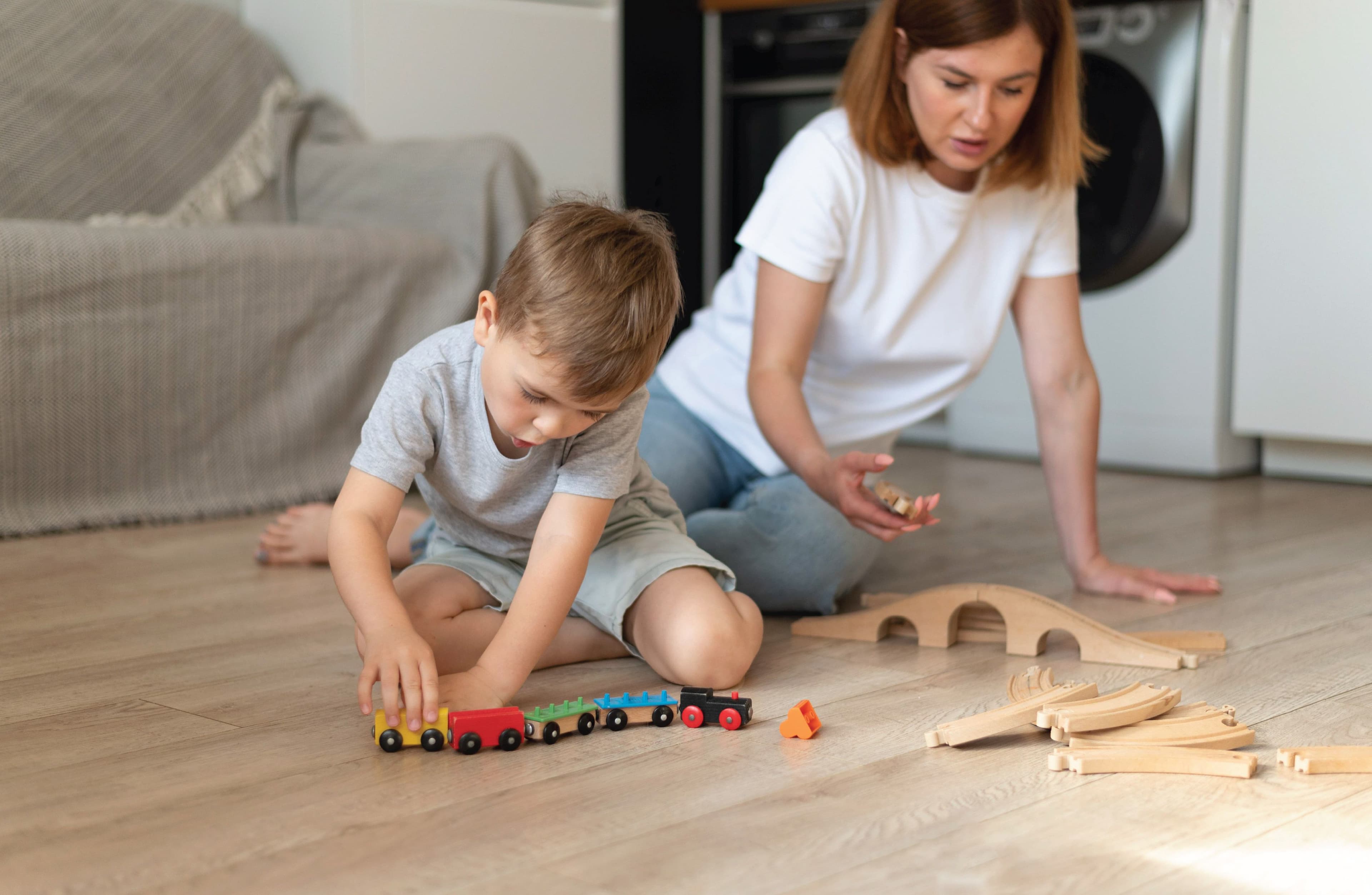 LIGHTEN YOUR DAILY LIFE WITH EASY-TO-CLEAN FLOORING